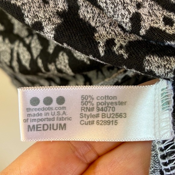 Three Dots cotton poly sheer top - Picture 6 of 7